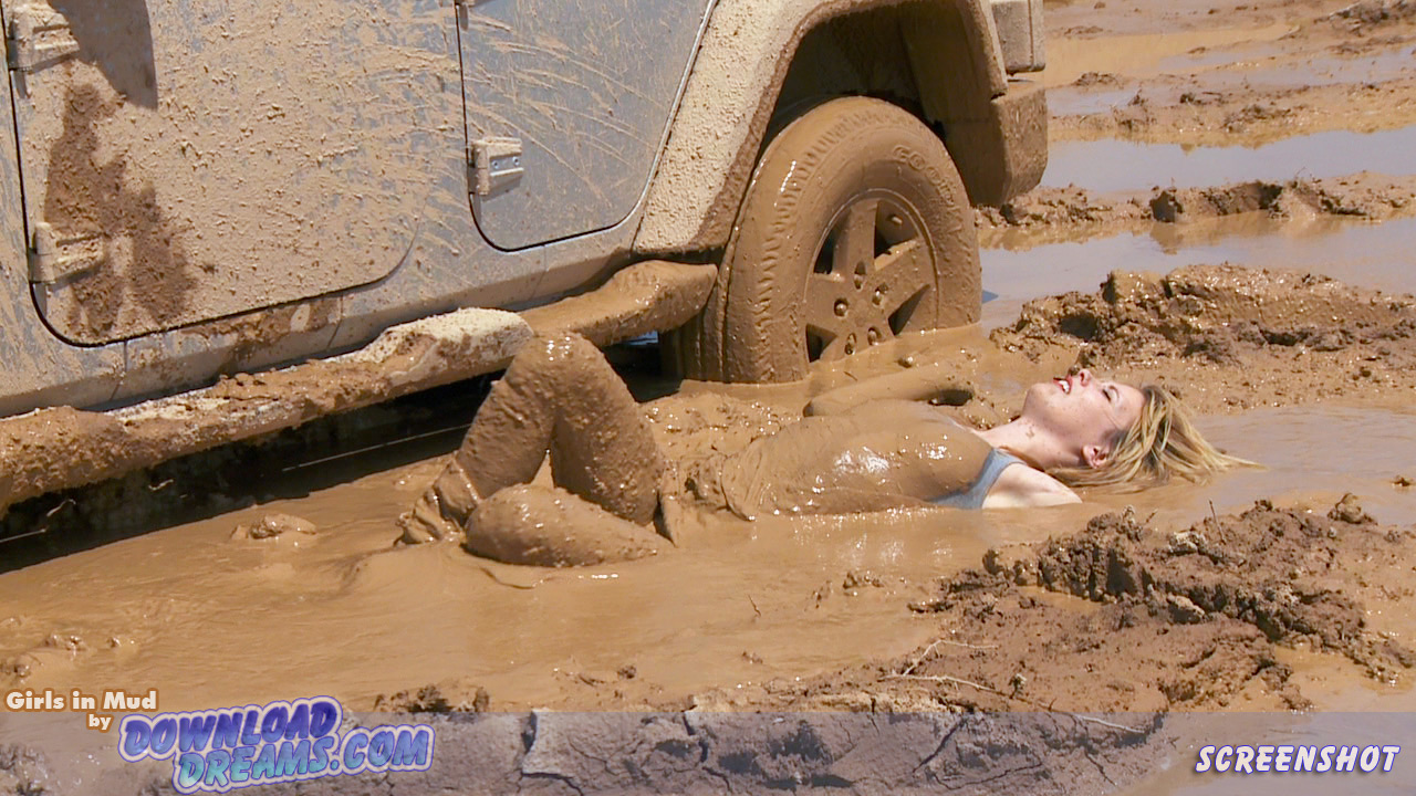Girls in Mud Blu-Ray 013 - - 65 min - 5 different videos- 3 